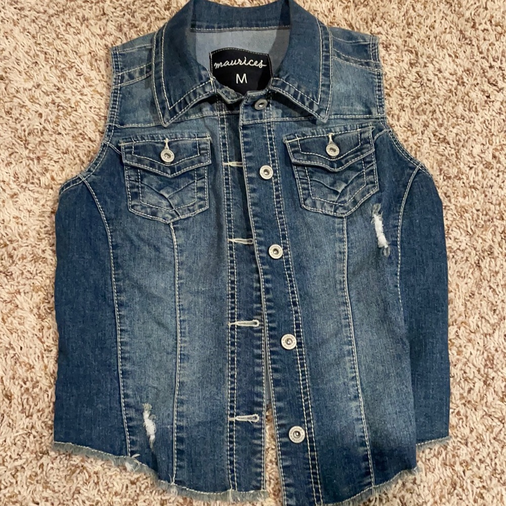 Maurices Medium vest